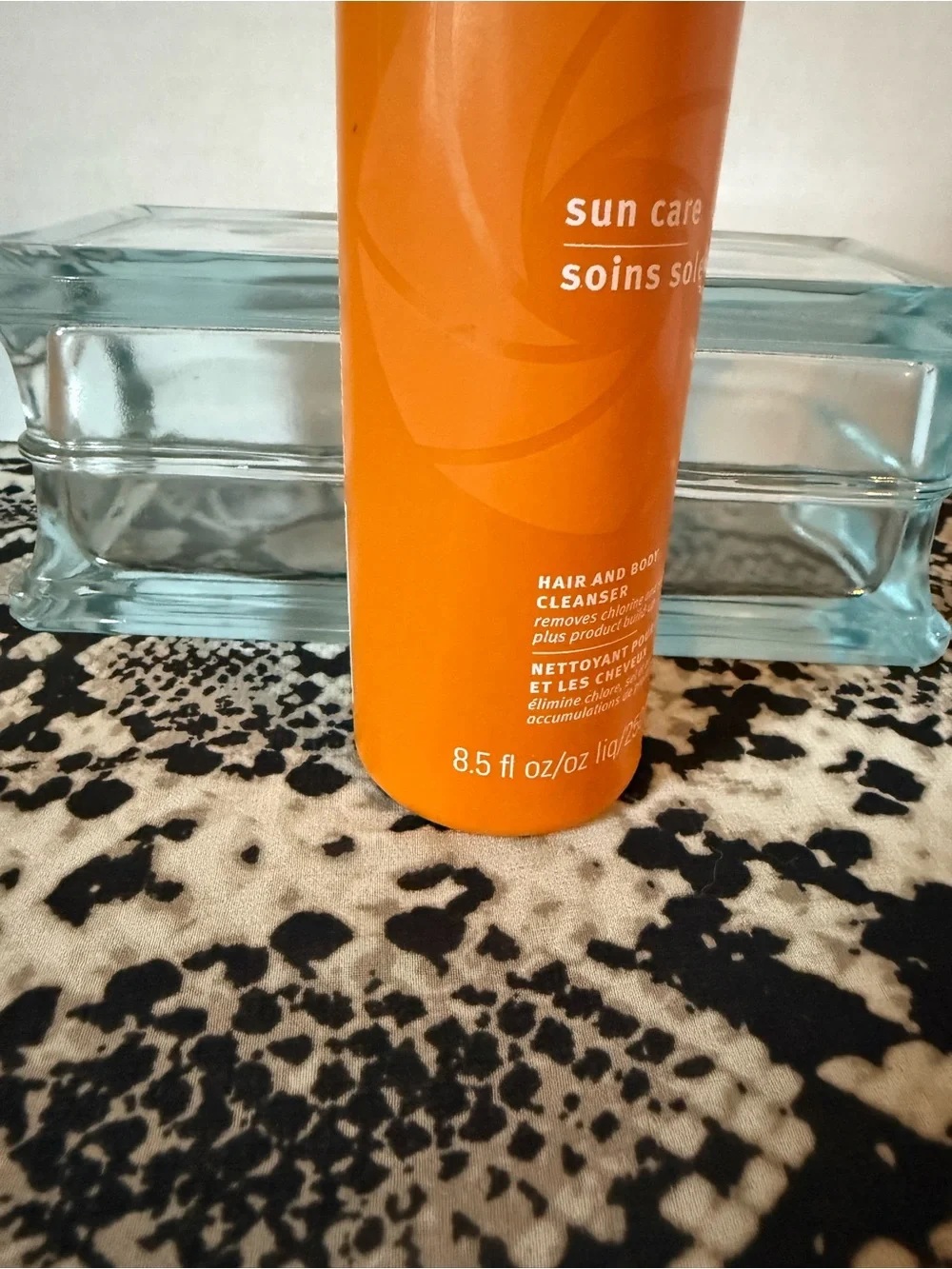 AVEDA Sun Care Hair & Body Cleanser — Bright Orange Bottle